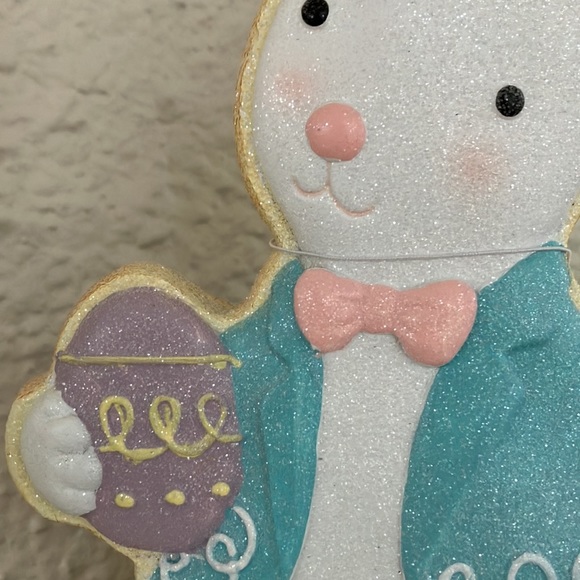 Cupcakes and Cashmere Sugar Cookie Couple Bunnies - Picture 7 of 8